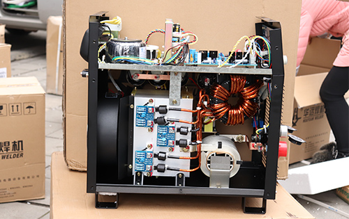 NB-500IGBTpro線路板細(xì)節(jié)圖